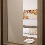 Maison Maneli