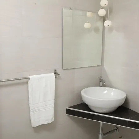 Guest house Maison Maneli 4*