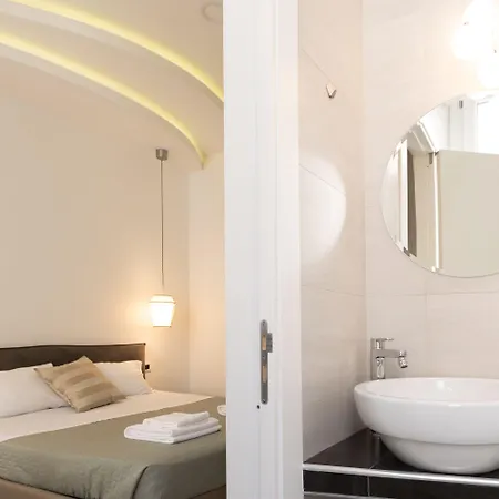 Maison Maneli 4* ローマ