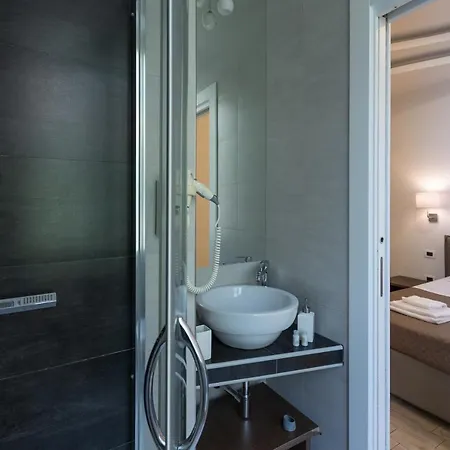 Maison Maneli 4*