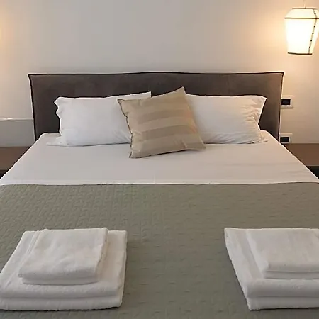 Maison Maneli Affittacamere 4*