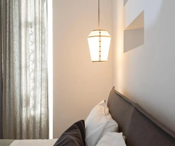 Maison Maneli 4* Roma