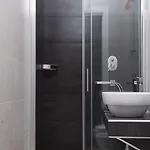 Πανσιόν Maison Maneli 4*
