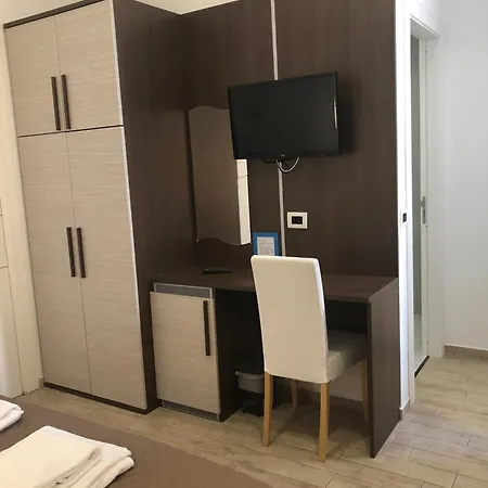Maison Maneli Roma
