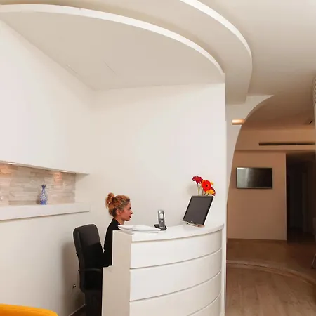 Maison Maneli Affittacamere Roma